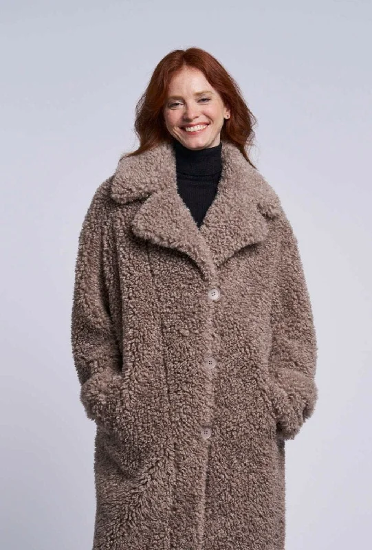 4342 Curly faux fur boyfriend coat Sold out